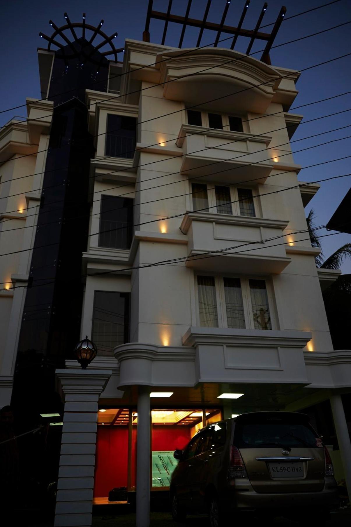 होटल Srivar Guruvayur