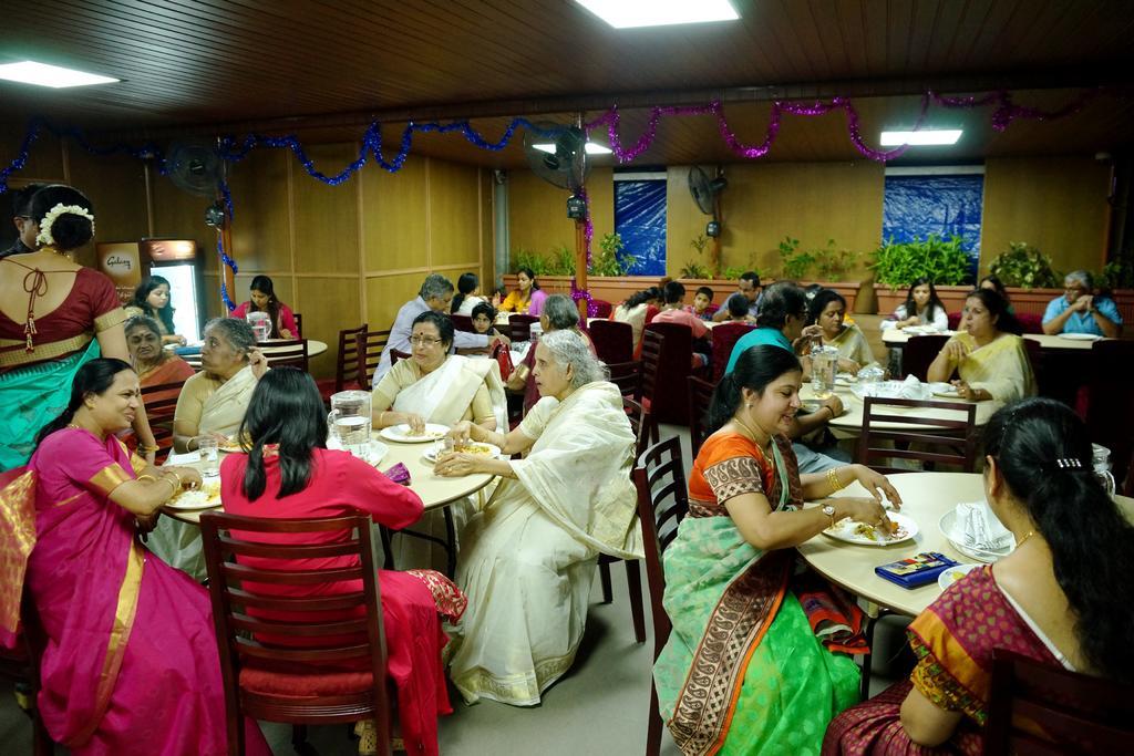 Srivar Hotel Guruvayur